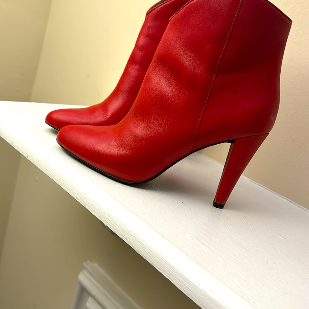Women in Red